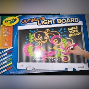 CRAYOLA ULTIMATE LIGHT BOARD W/6 MINI GEL FX MARKERS